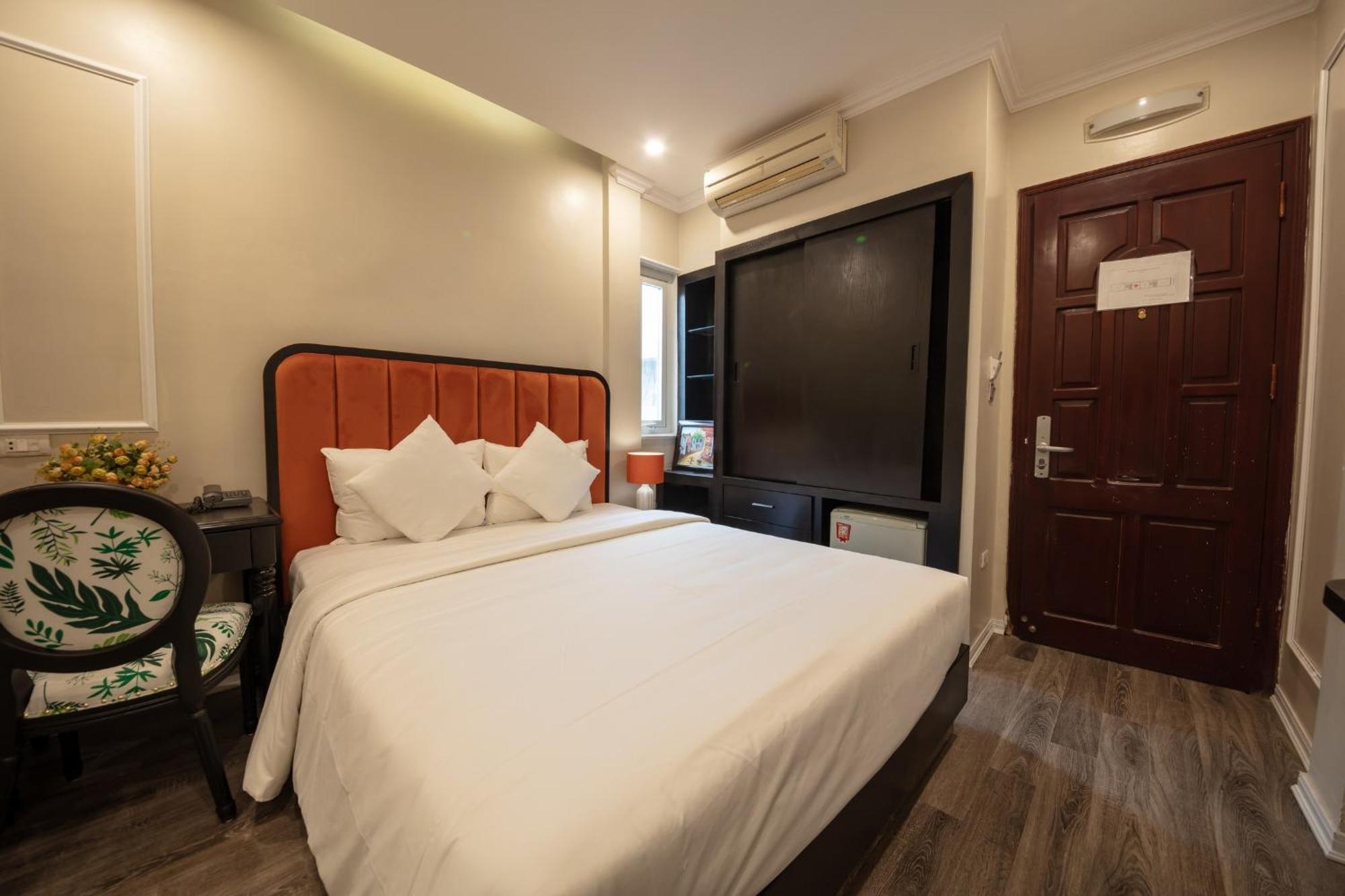 Omina Hanoi Hotel & Travel Exterior photo