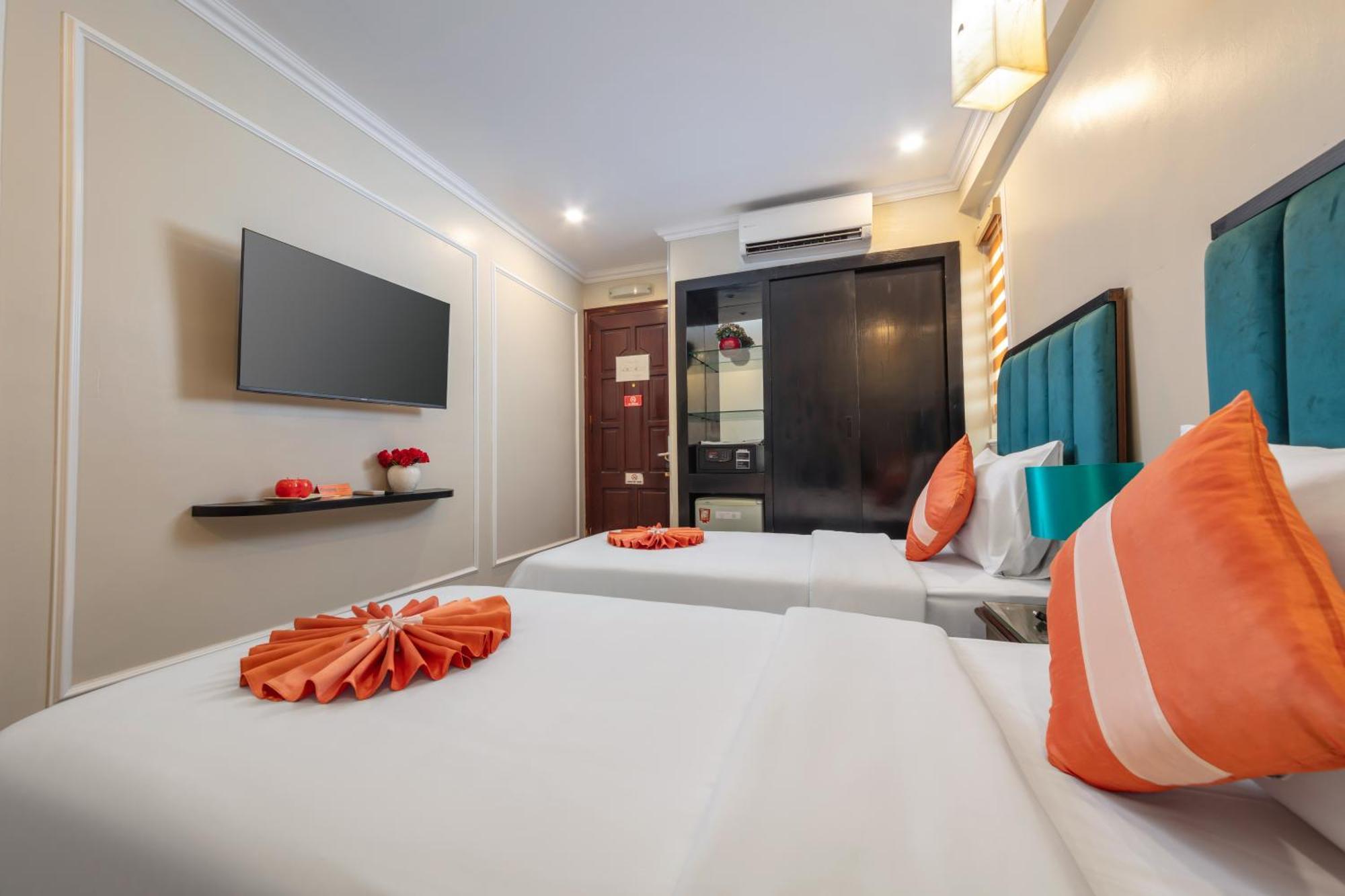 Omina Hanoi Hotel & Travel Exterior photo