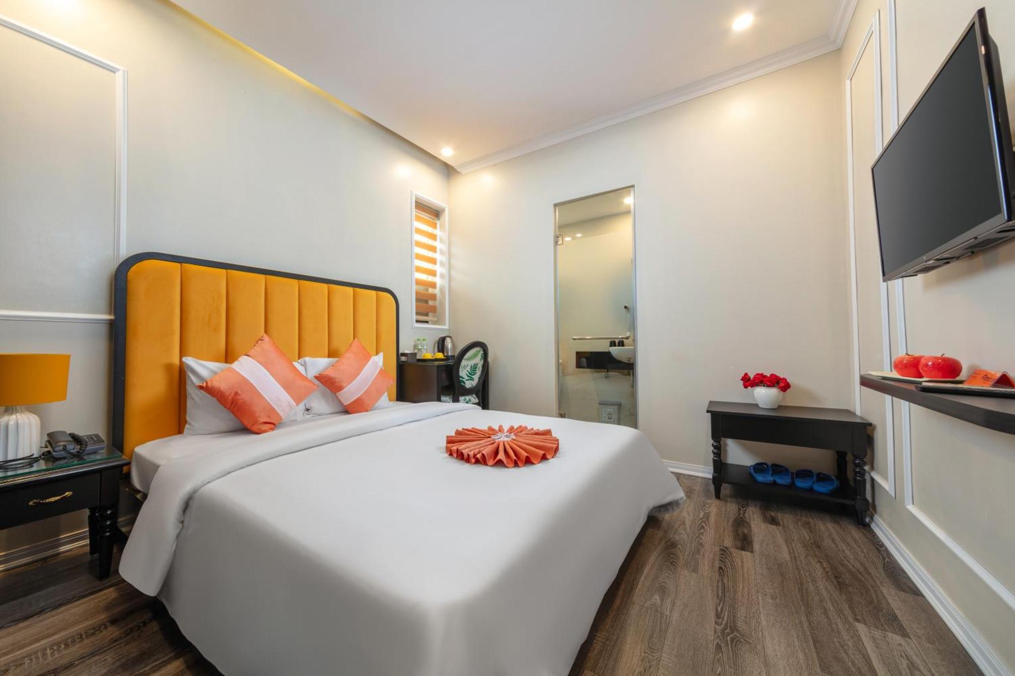 Omina Hanoi Hotel & Travel Exterior photo