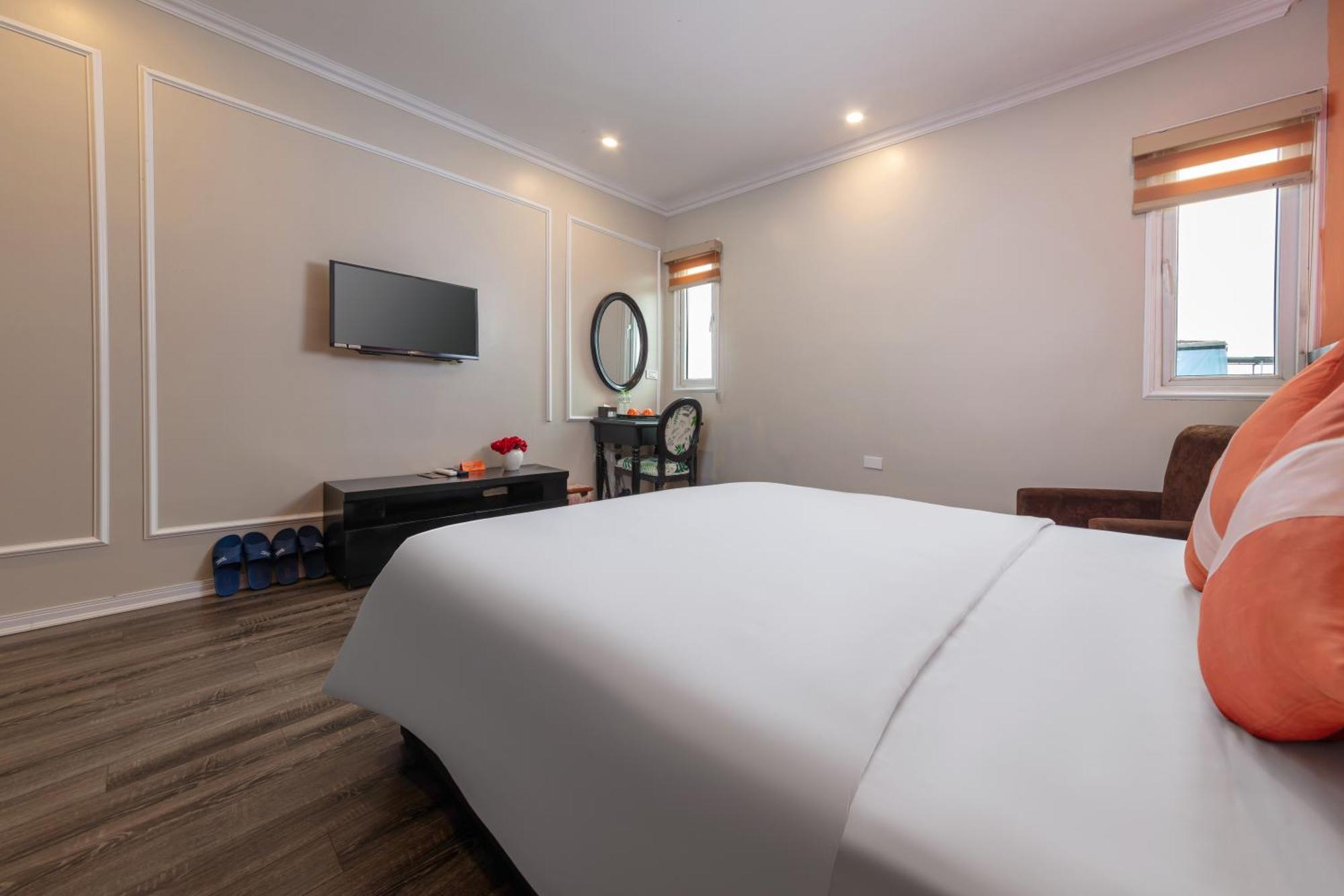 Omina Hanoi Hotel & Travel Exterior photo