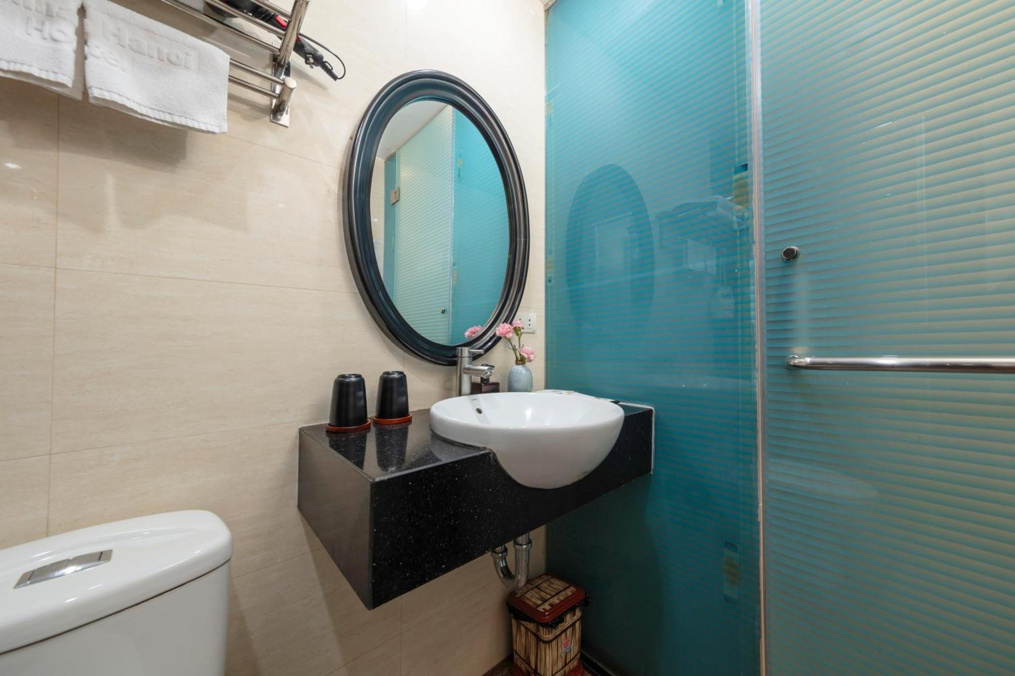 Omina Hanoi Hotel & Travel Exterior photo